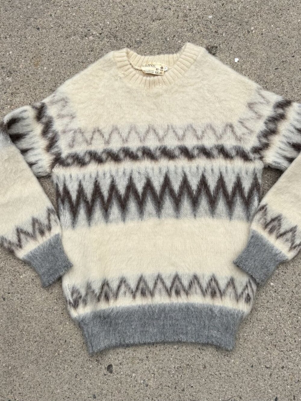 Vintage Icelandic by Geka Brown Cream 100% Wool Fluffy Geometric Sweater Sz S